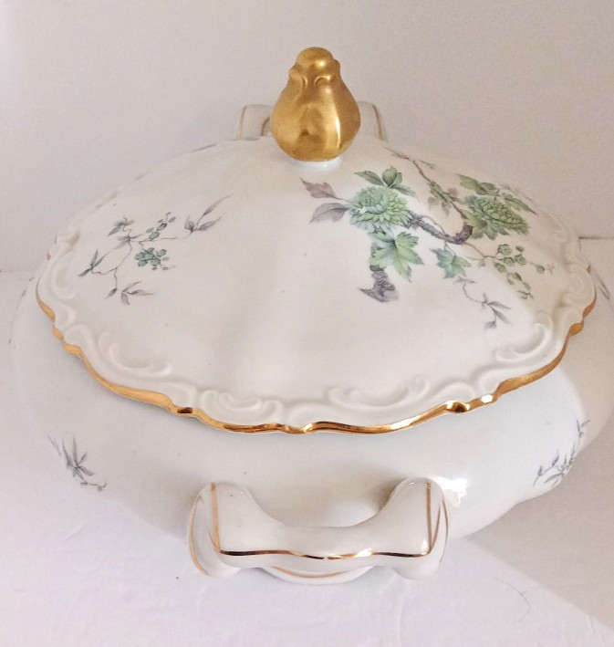 Mitterteich Bavaria Germany Green Ming Covered Vegetable Serving Bowl With Lid