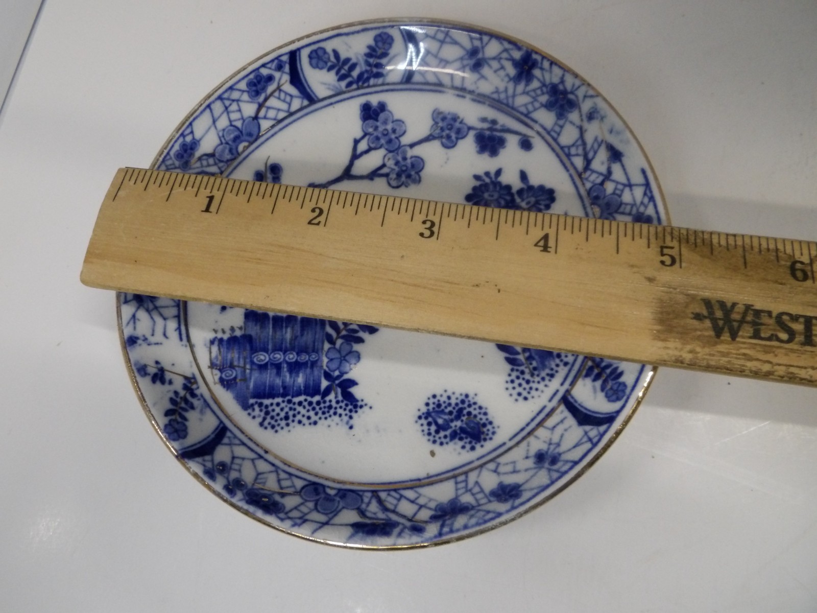 Petrus Regout Maastricht Nankin Blue and White Saucer