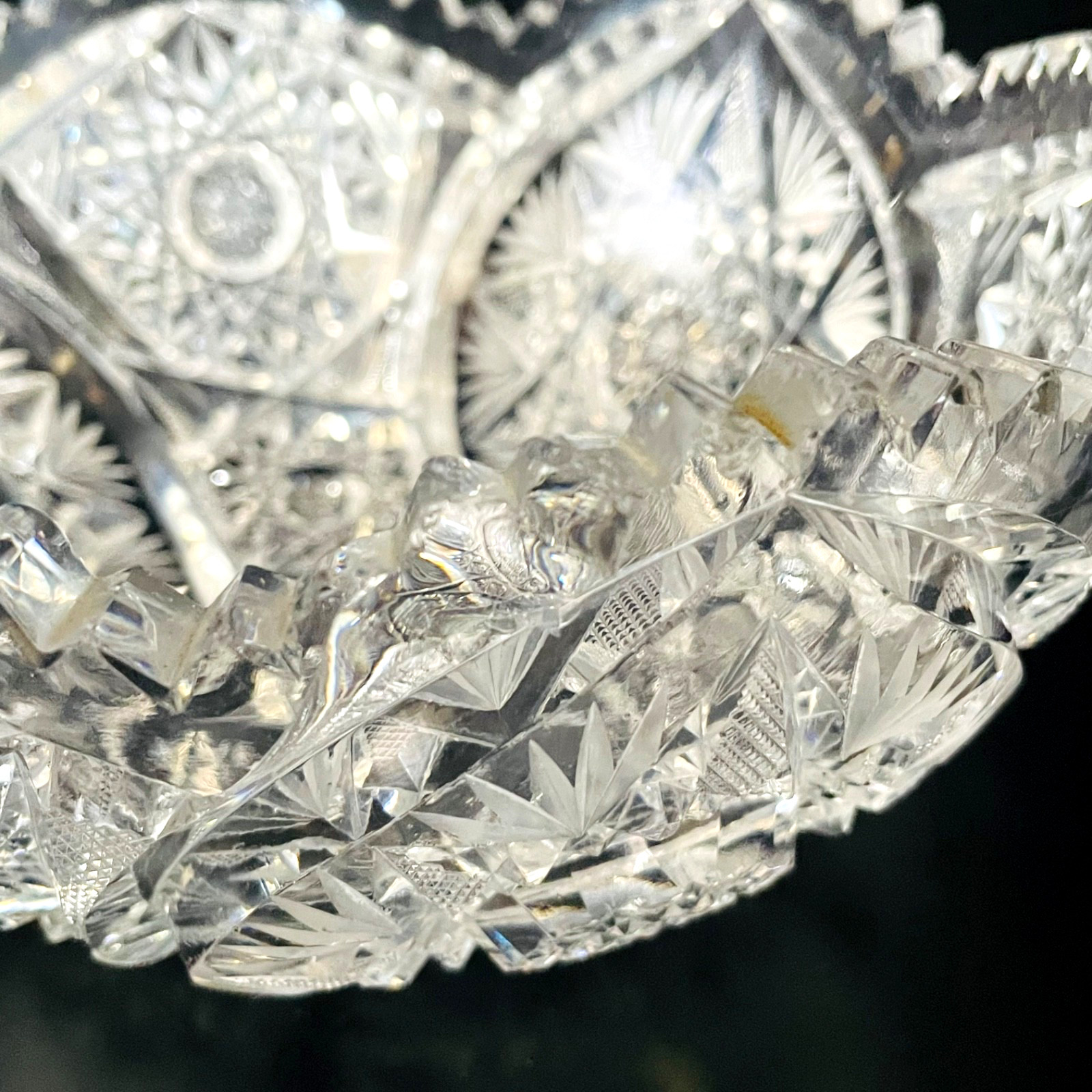 American Brilliant Cut Antique Sawtooth Scalloped Edge Lead Glass Star Bowl 8”