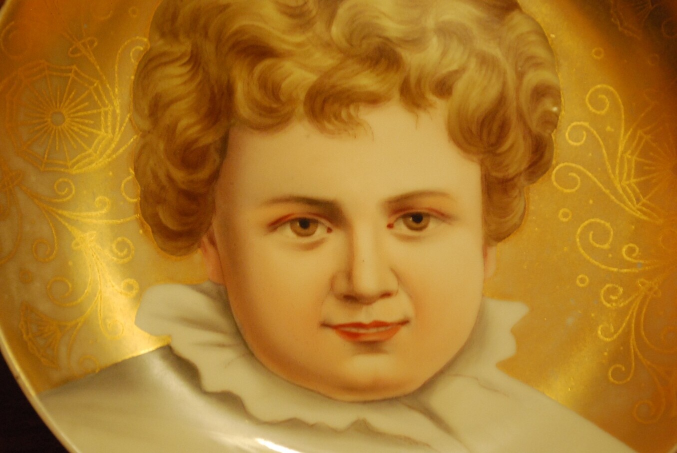 Antique Victorian HAND PAINTED PORTRAIT PLATE Blonde Child’s Face W Gold Gilt