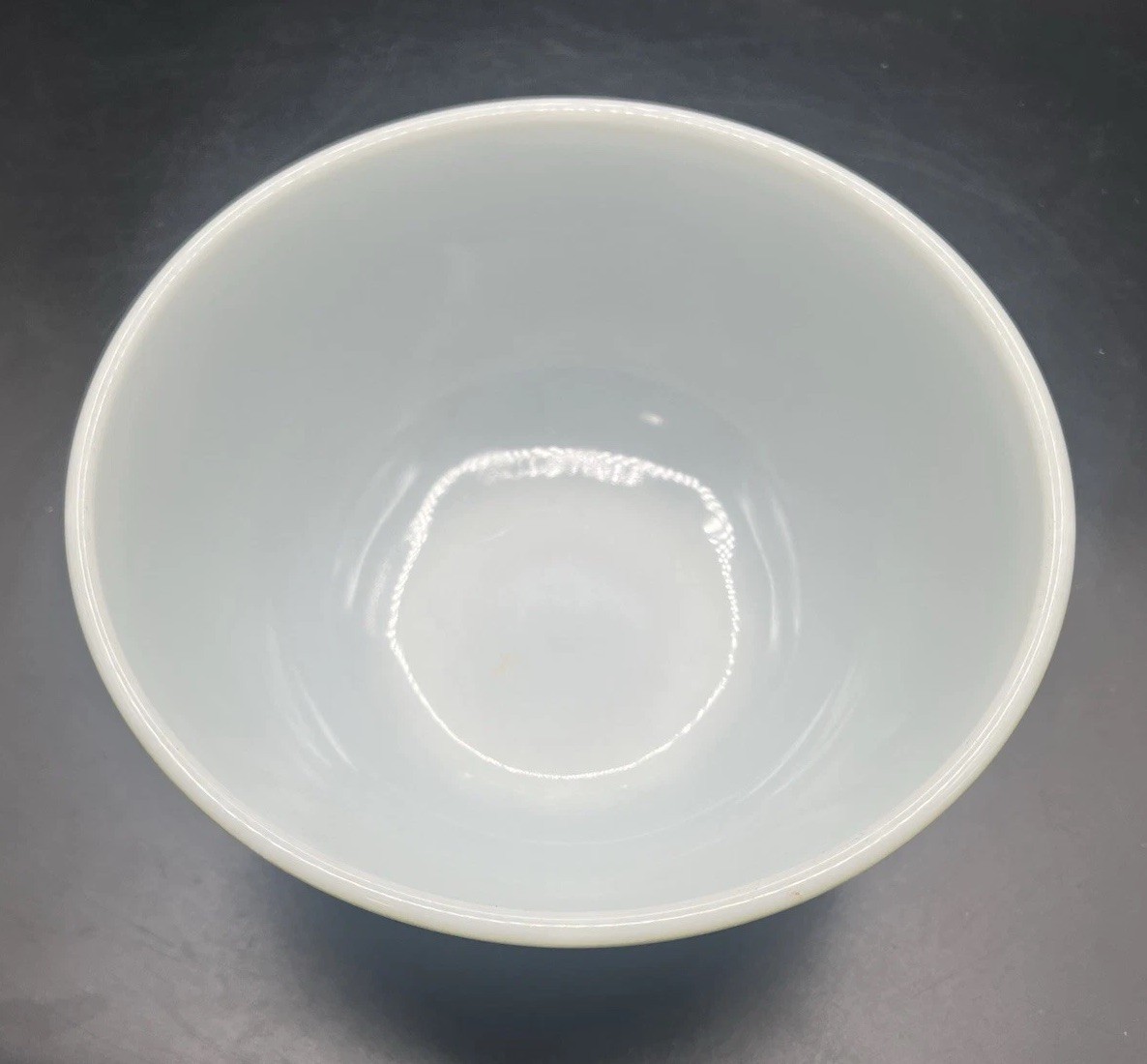Pyrex Avocado Green Mixing Bowl 403 Vintage 8.5” 2.5 Qt
