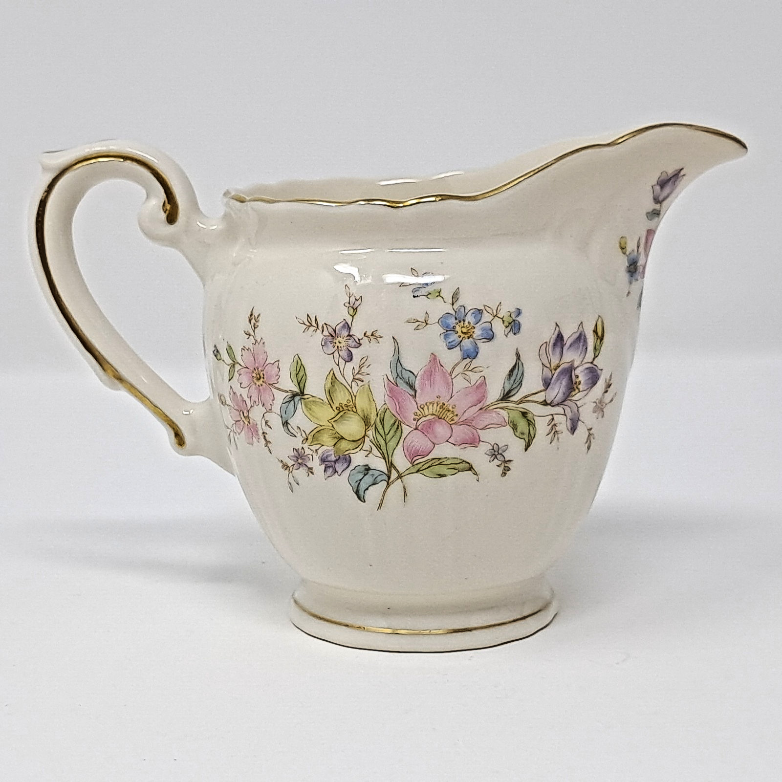 Syracuse China Creamer Briarcliff Federal Shape vintage 1949-1962 pastel flowers