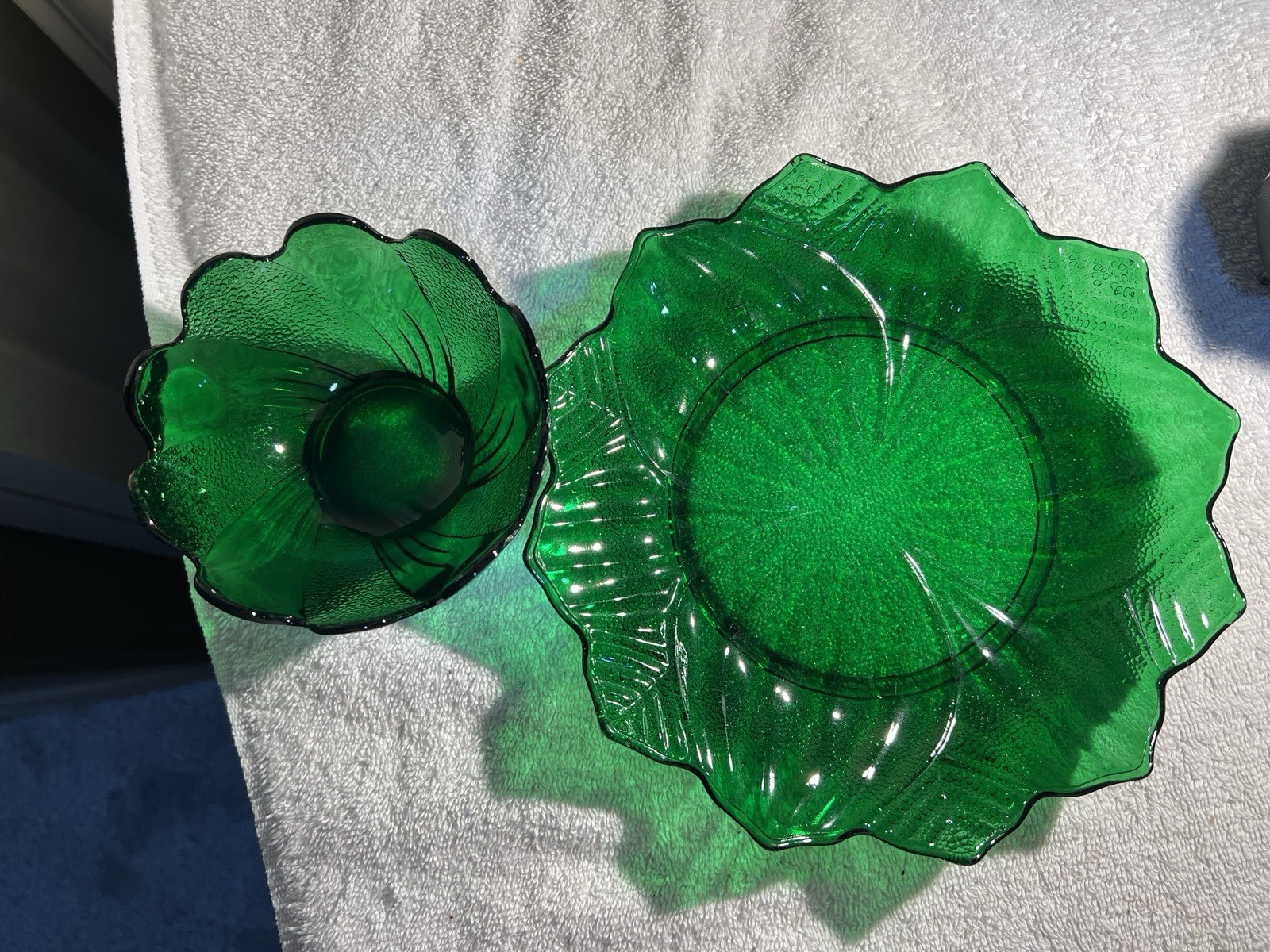 Anchor Hocking Forest Green Sandwich Glass 2 piece Dessert Set