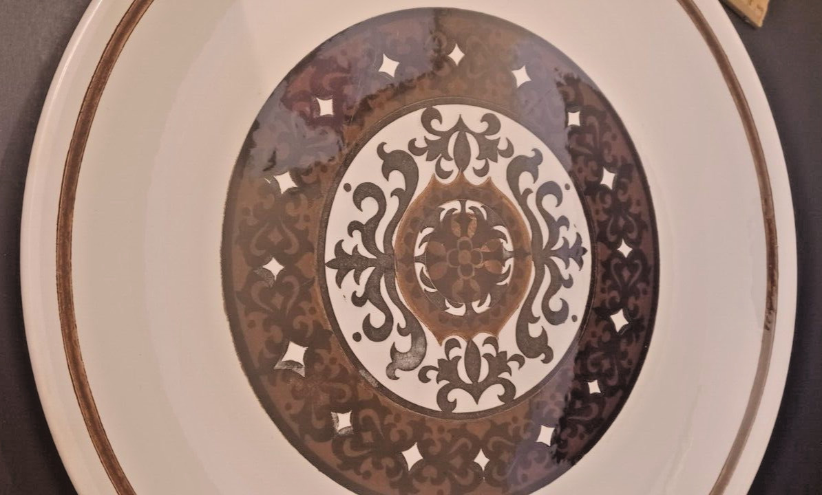 Overture by Royal (USA) 11″ Chop Plate Round Platter