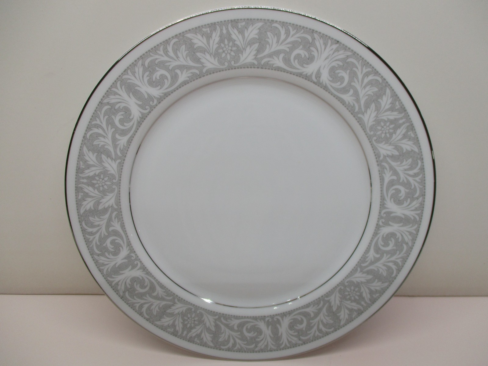 Vintage Mismatched China Dinner Plates & Bread Plates ~ 10pcs-Beautiful-Colorful