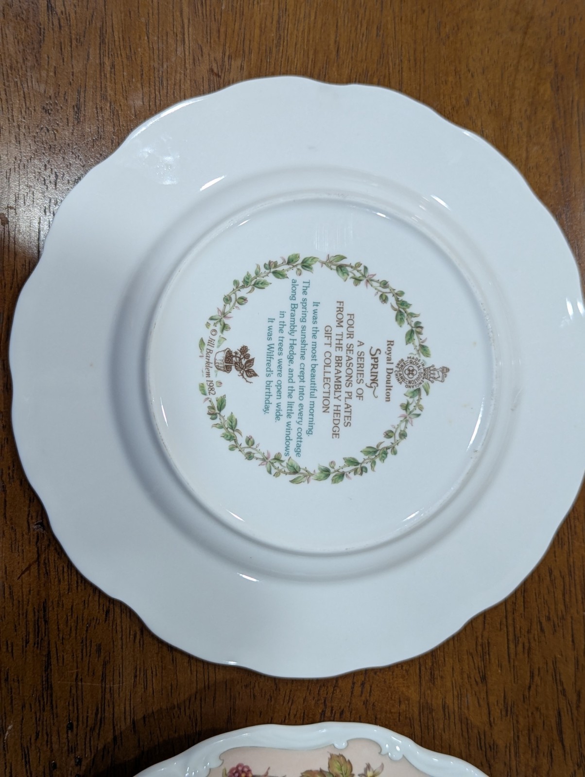 Set of 4 ROYAL DOULTON BRAMBLY HEDGE All 4 SEASONS PLATES 8″ by Jill Barklem