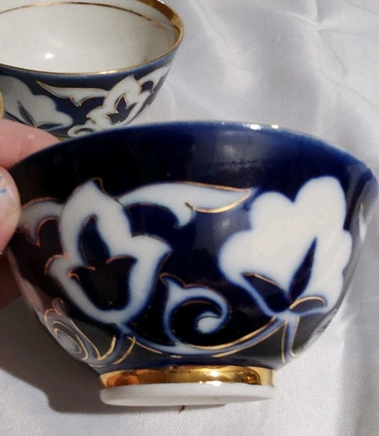 Set Of 3 Vintage Porcelain Bowls Colbalt Blue Floral Gold Trim 4.25″D 2″T