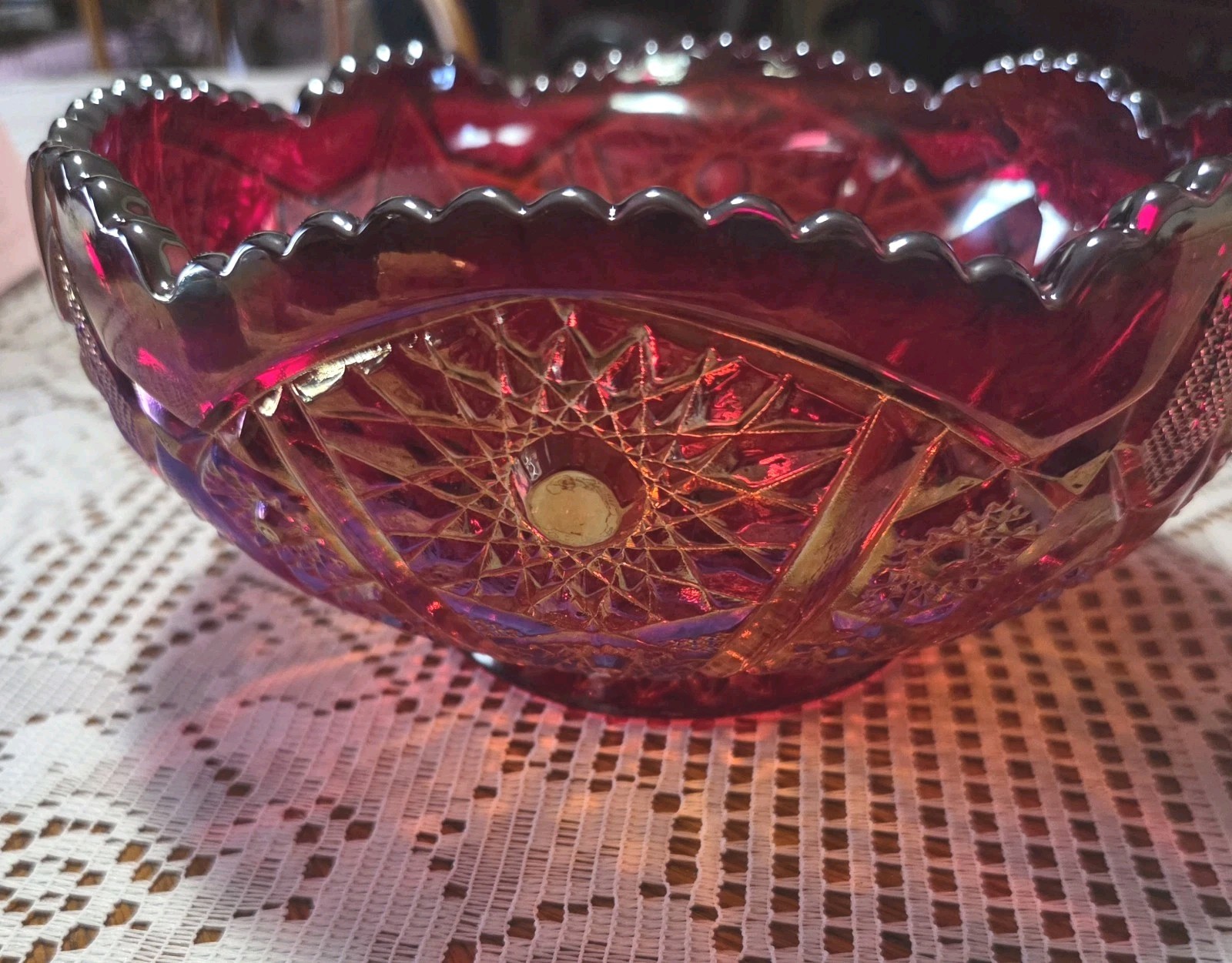 VINTAGE INDIANA GLASS RED CARNIVAL BANANA BOWL 8 INCH