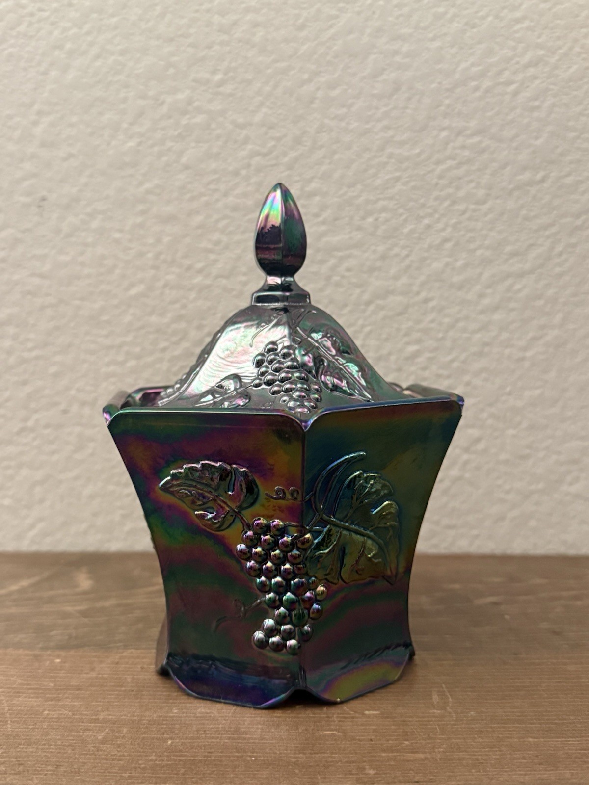 Fenton Carnival Glass Grapes Candy Dish With Lid Hexagon Shape Iridescent Finish