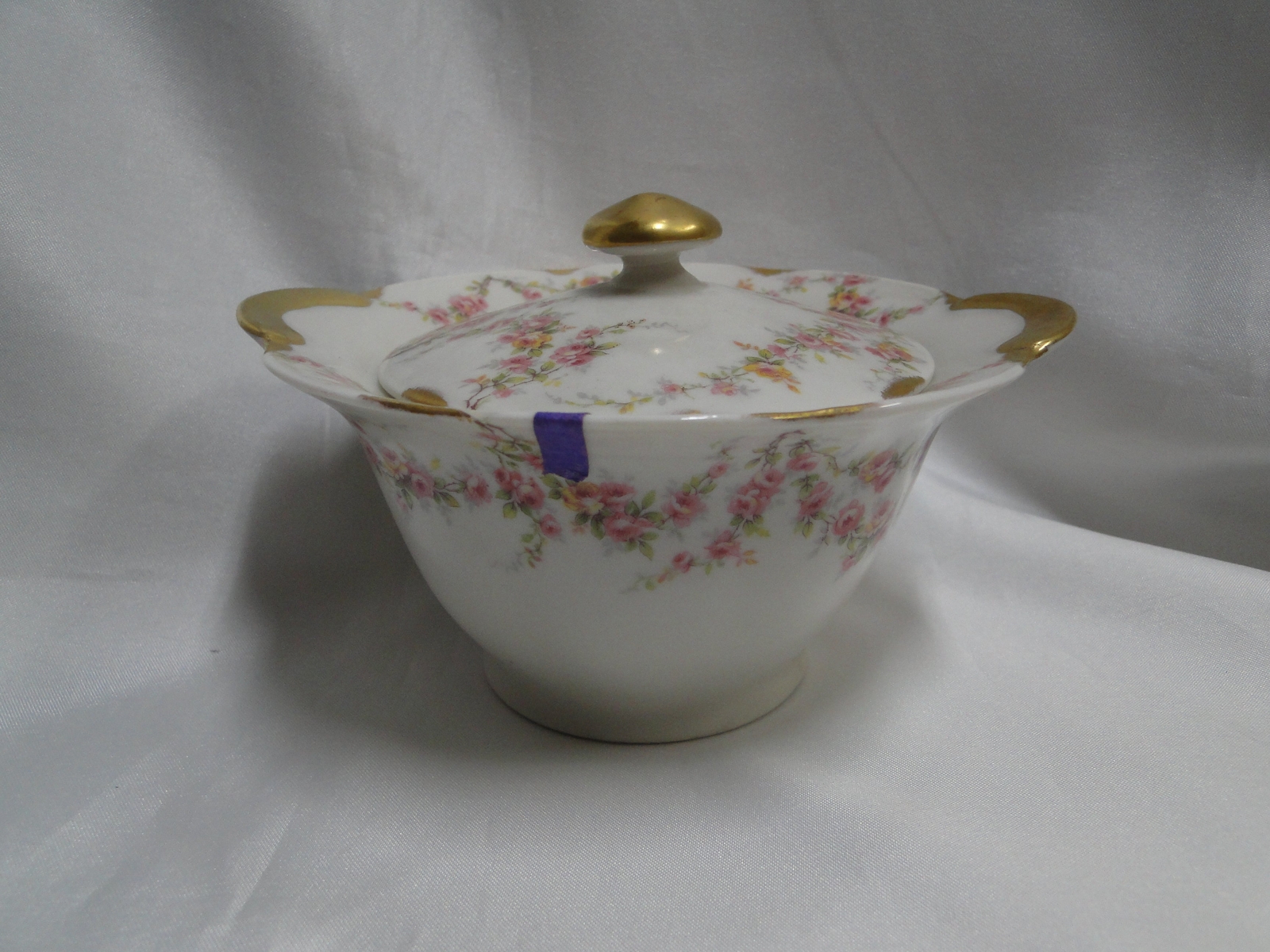 Haviland (New York) Varenne, Pink Flower Swags: Sugar Bowl & Lid, 3 5/8″, As Is