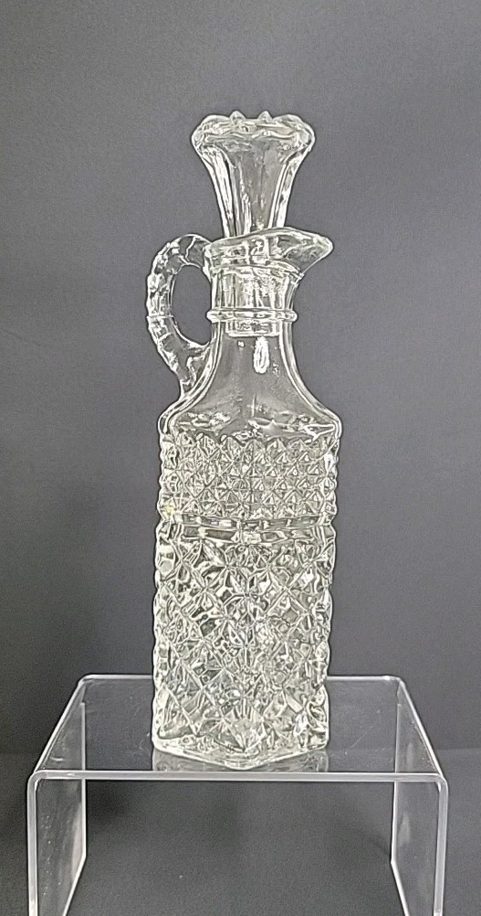Vintage Anchor Hocking Glass Cruet With Stopper, 7.5″ Tall, Chipped-See Picture
