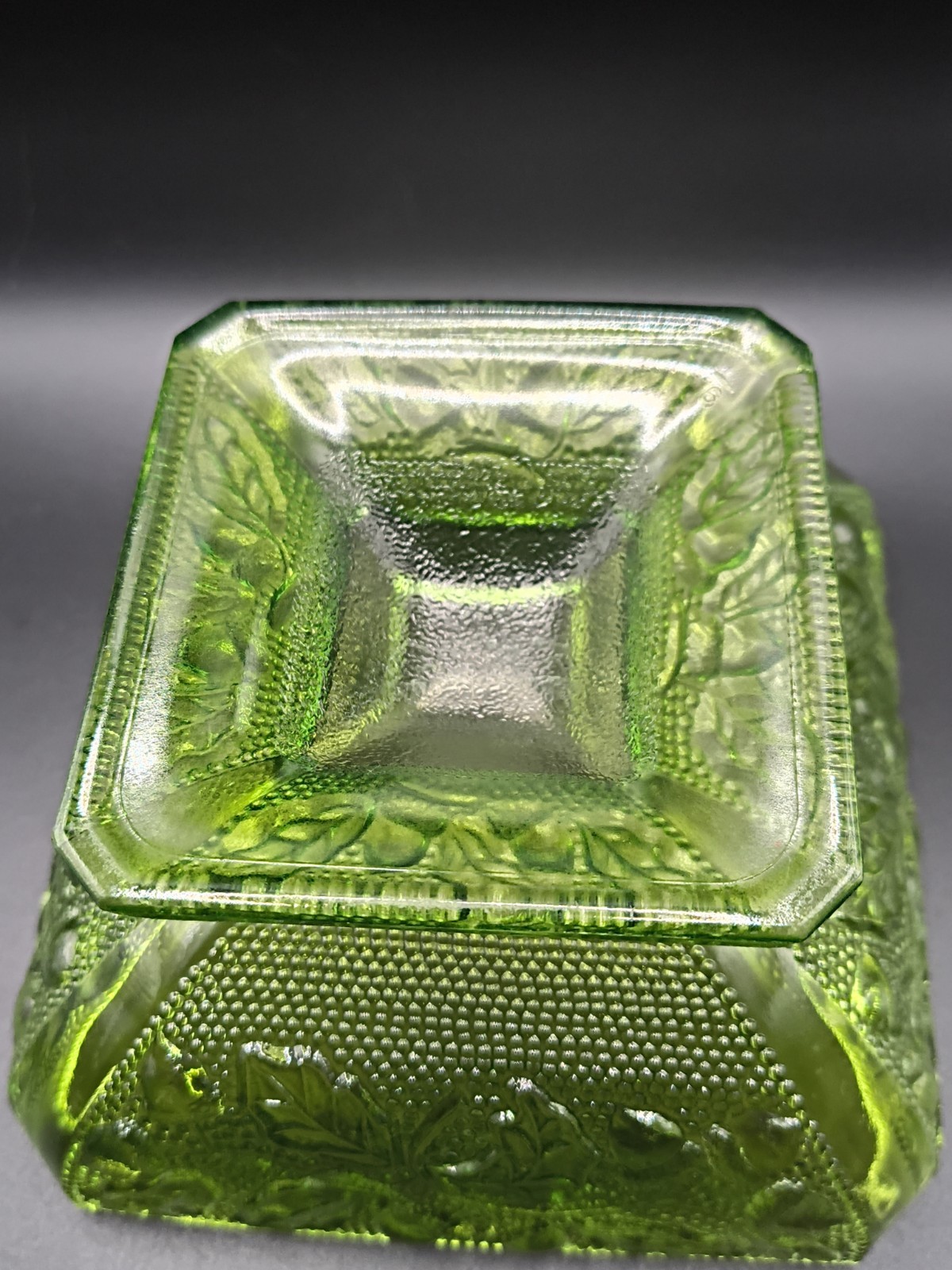 JEANETTE GLASS Green Oak and Acorn Pattern Lidded Vntg W/Uranium Or Maganese