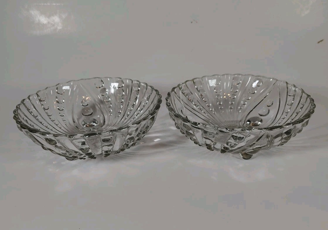 Set of 2 Vintage Clear Pressed Glass 3 Footed Dessert Berry Bowls Bubble Swirl