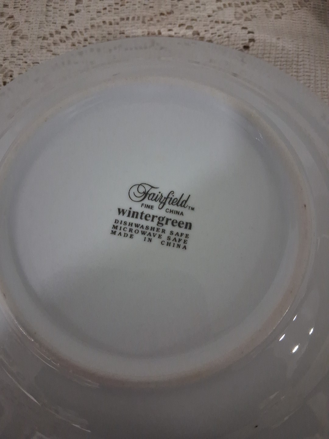 2 Fairfield Wintergreen Fine China Replacement Dinner Plates 10.25″ Pine Juniper