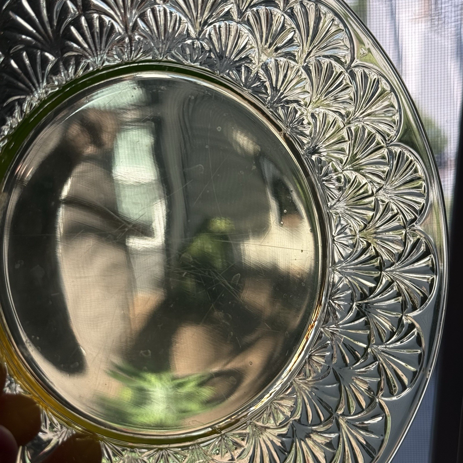 Antique Pukeberg Turkey Tracks Royal Fan Vaseline Uranium Glass 7.75” Plate