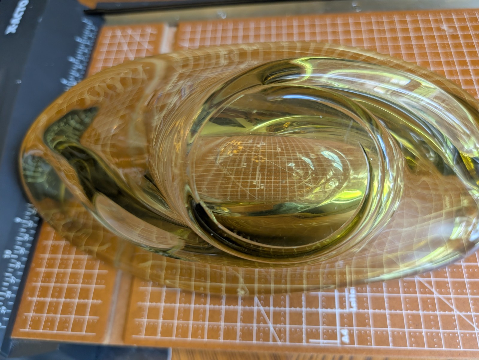 Vintage Olive Green Art Glass Stretch Bowl Mid Century Heavy Centerpiece Chalet