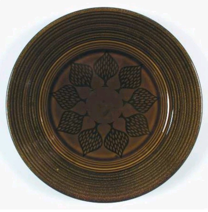 Set Of 6 Old Gold Harmony House 10.25″ Dinner Plates MCM Vintage Glossy