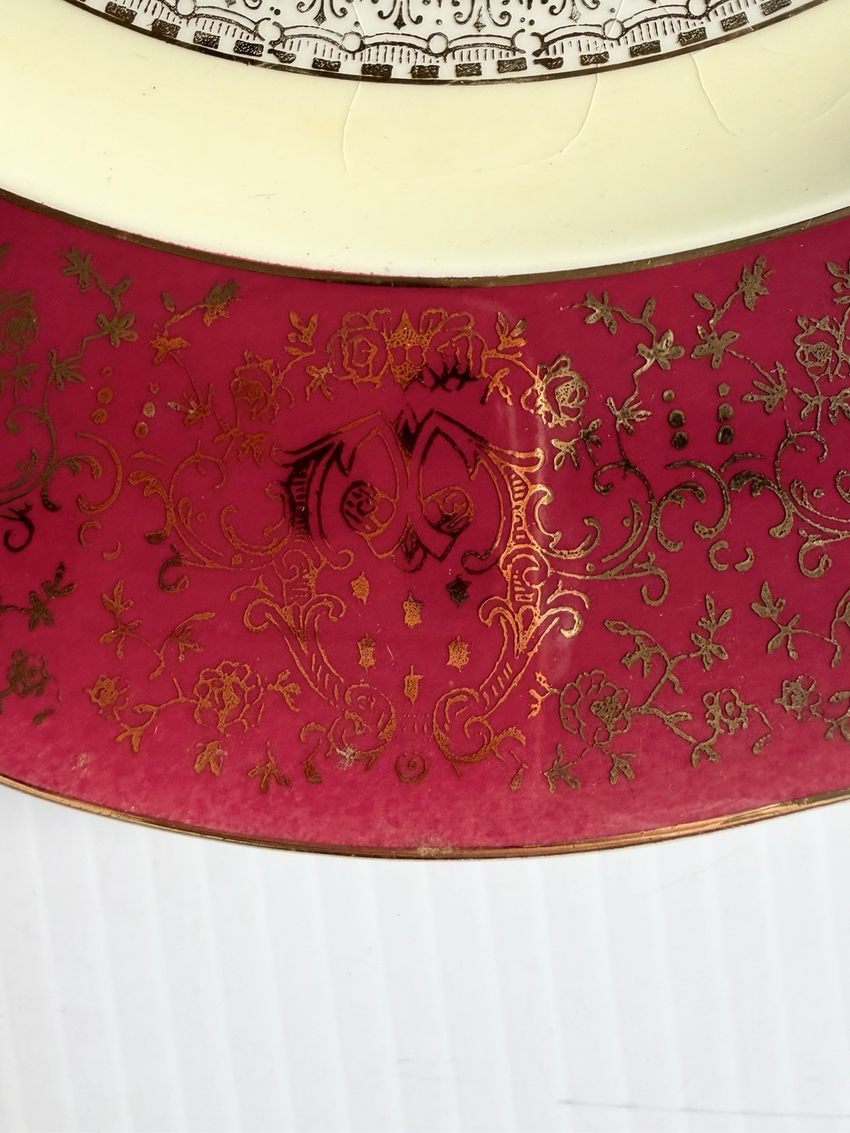 Vtg Steubenville China Dinner Plate Decorative Floral Design, Red & Gold Border