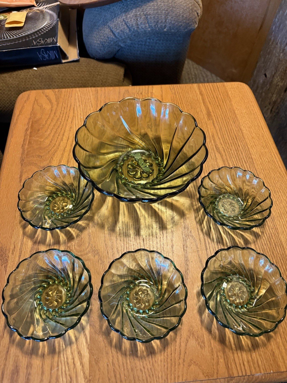 Vintage Green Swirl Pressed Glass Berry Bowl Set Large Serving Bowl 6 Pc