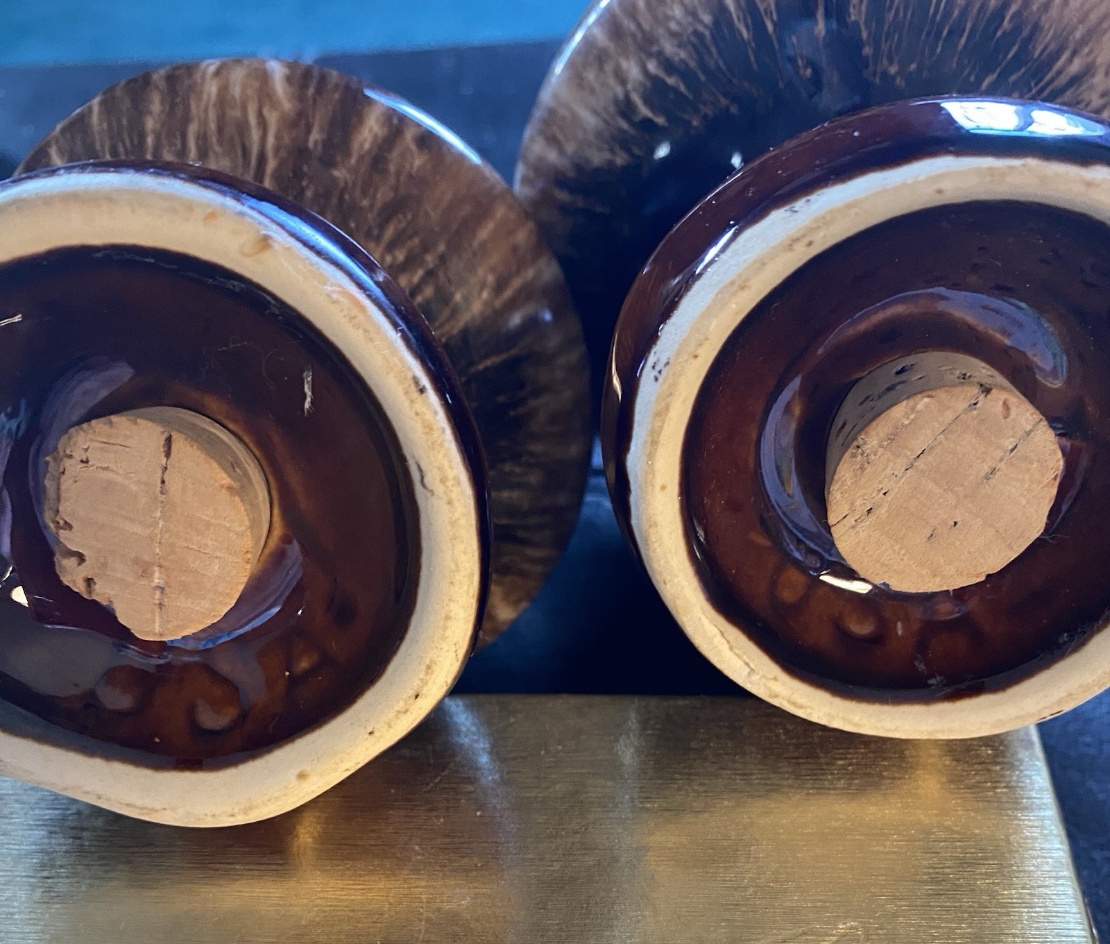 VTG HULL USA SALT & PEPPER SHAKER POTTERY BROWN DRIP GLAZE MUSHROOM MCM CERAMIC