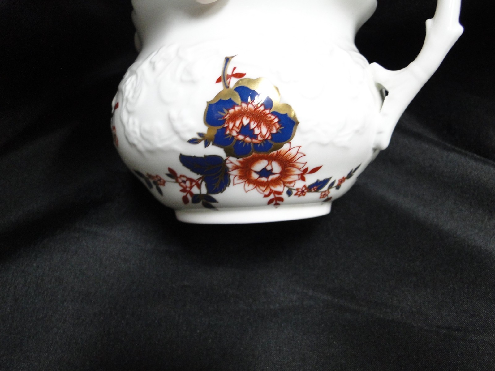 Coalport St Louis, White w/ Blue, Rust, Gold: Creamer / Cream Pitcher, 2 3/4″