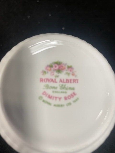 Royal Albert Dimity Rose Ribbed Mug – Pink Rose Garland/Gold