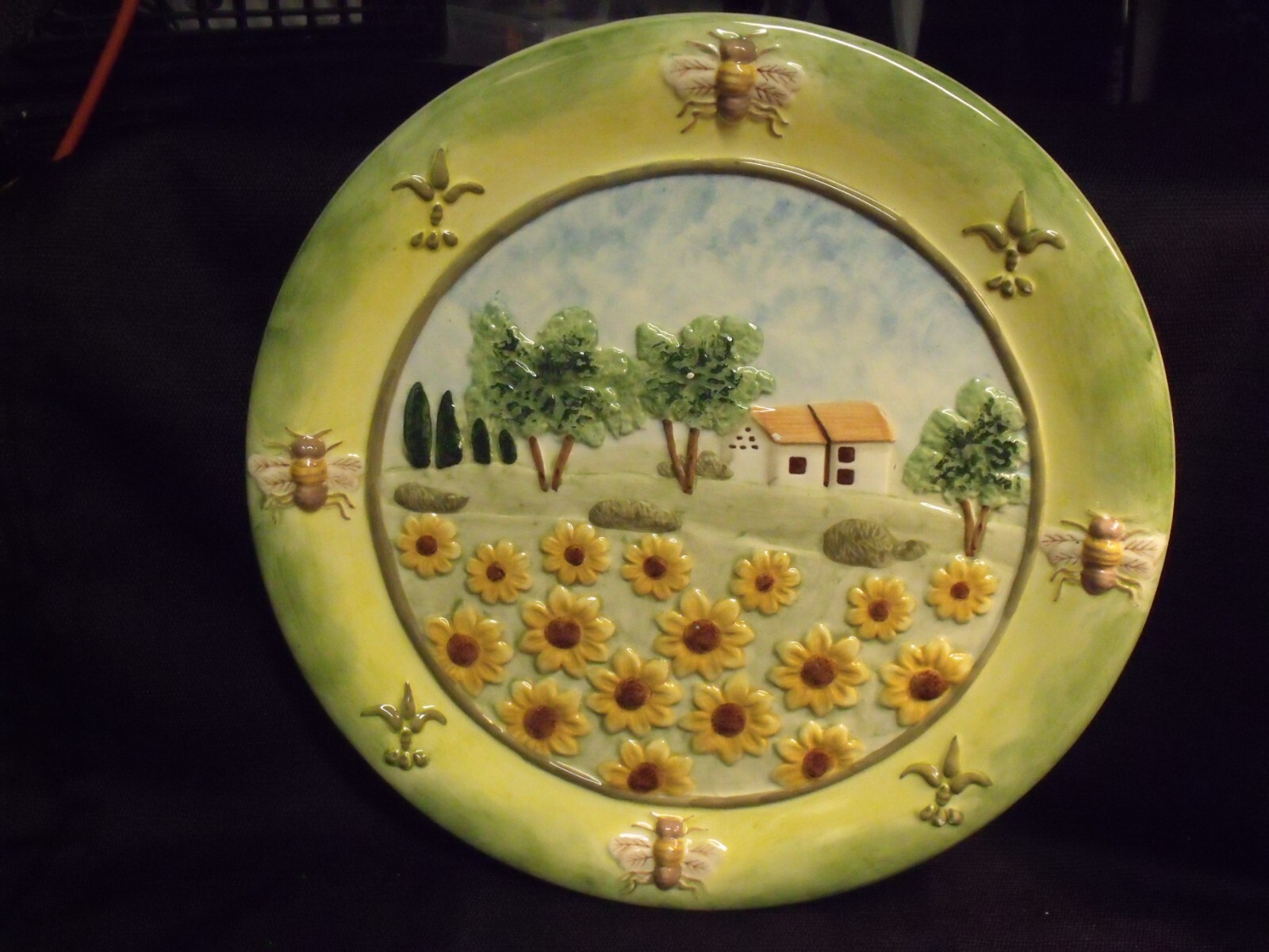 VINTAGE 12″ PORCELAIN HAND PAINTED HONEY BEES AND SUNFLOWERS FARM SCENE PLATE