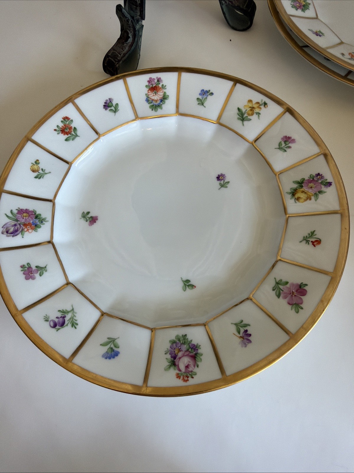 Royal Copenhagen Henriette Luncheon Plates 8 3/4″ New