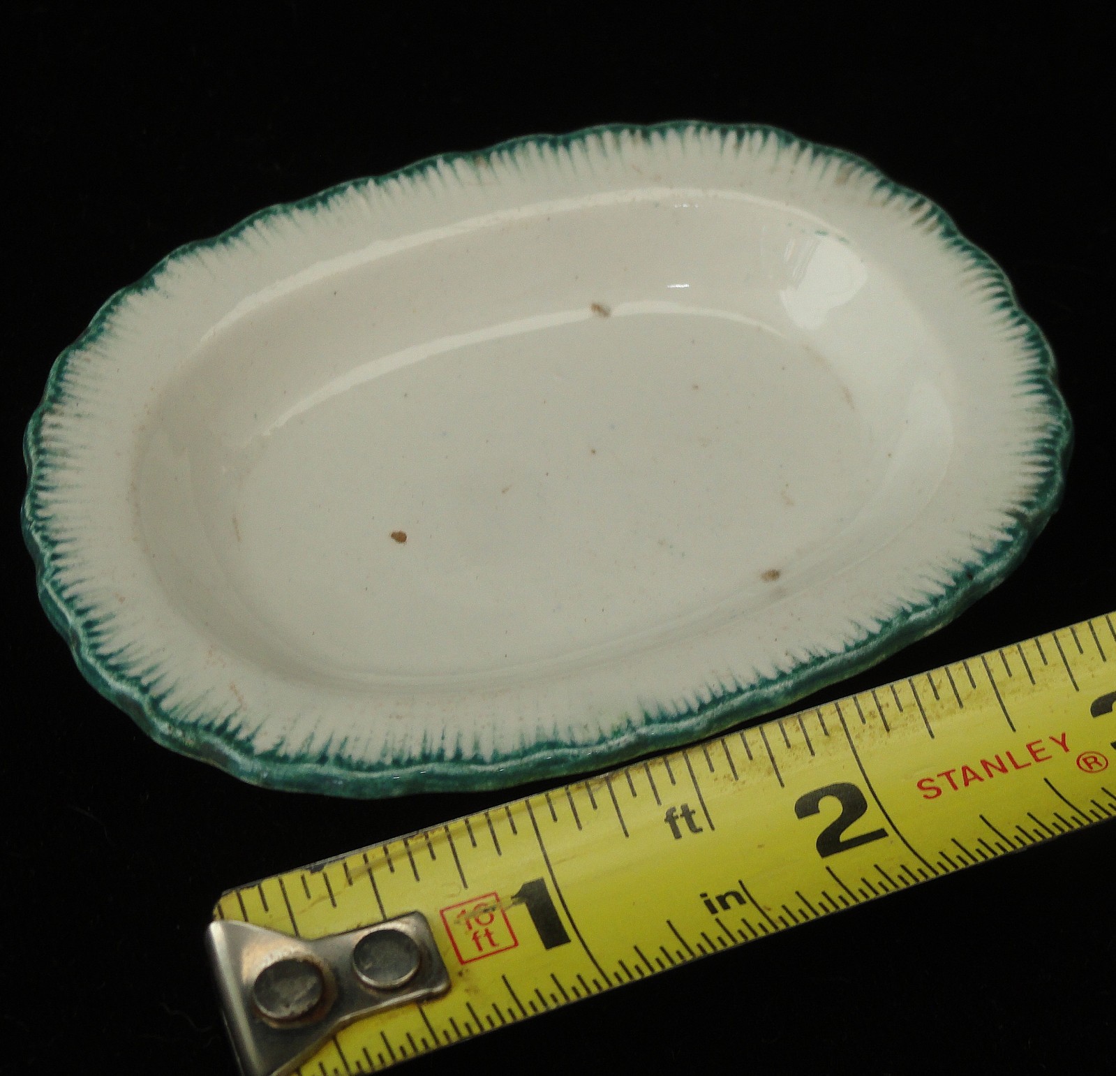 Green Feather Edge Shell Edged Pearlware Toy Platter Davenport c 1825
