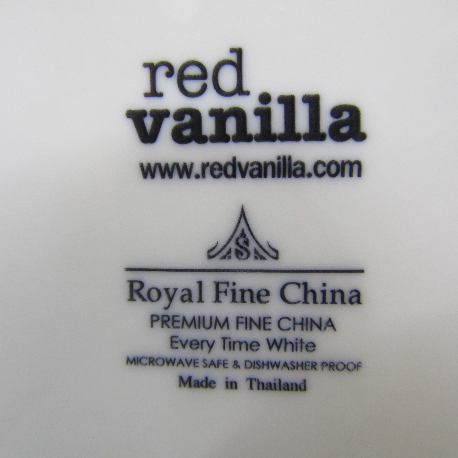 Red Vanilla Royal Fine China 7 3/4″ Round White Soup Bowls, Set of 3.