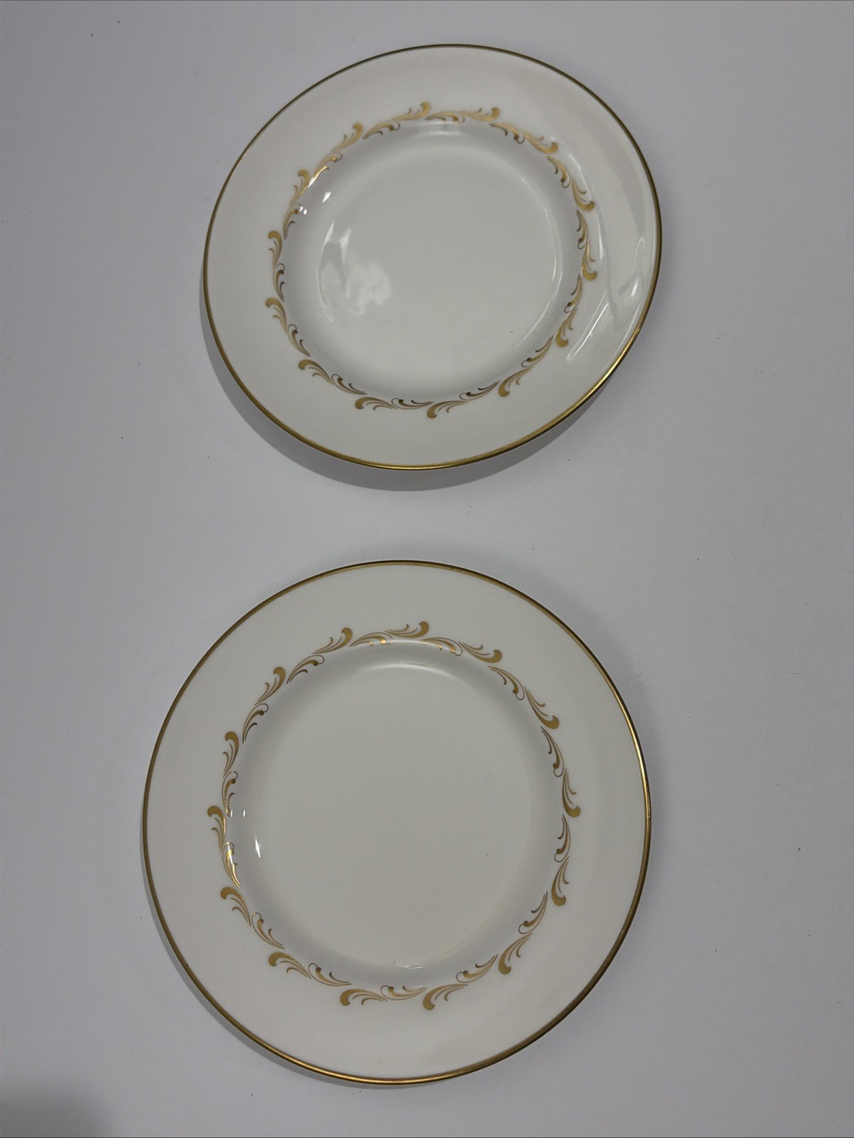 VTG Royal Doulton “Rondo” English Fine Bone China Set of 2 Bread Plates 6.5” D
