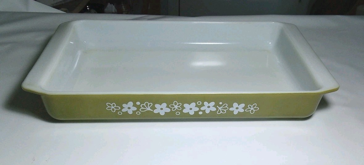 Vintage 933 Pyrex 13 1/2″ X 8 3/4″ Spring Blossom Crazy Daisy Baking Lasagna