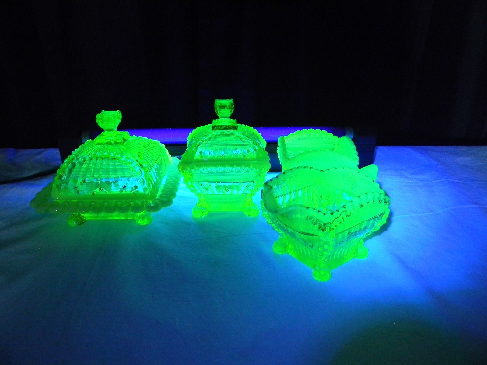 ~URANIUM GLASS NORTHWOOD CANARY VASELINE OPALESCENT ALASKA COMPLETE TABLE SET~