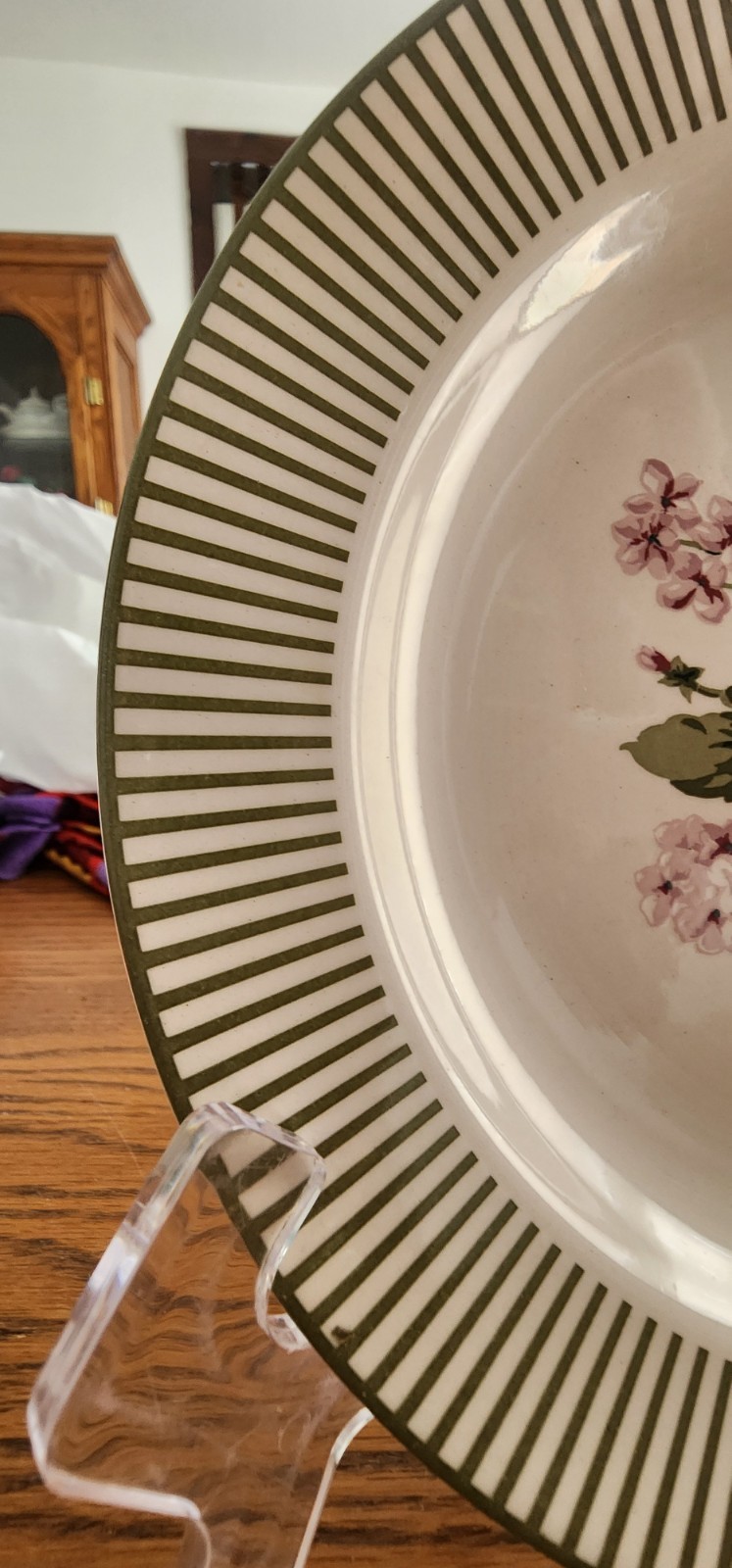 Hydrangea Salad Dessert Plate 8 1/2″ Martha Stewart Stoneware White Pink Green !