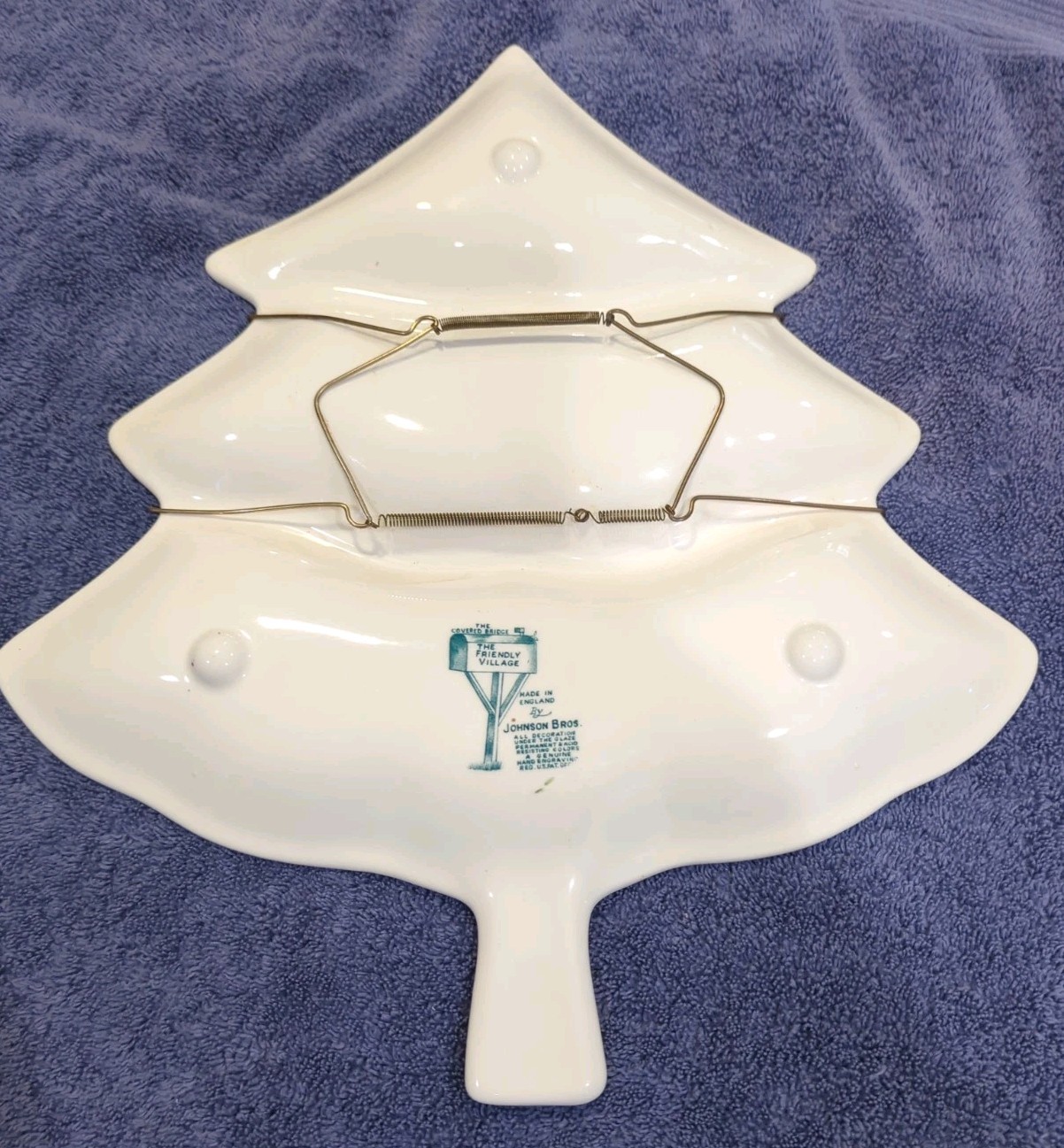 Johnson Bros Friendly Village Covered Bridge 14″ Christmas Tree Serving Dish