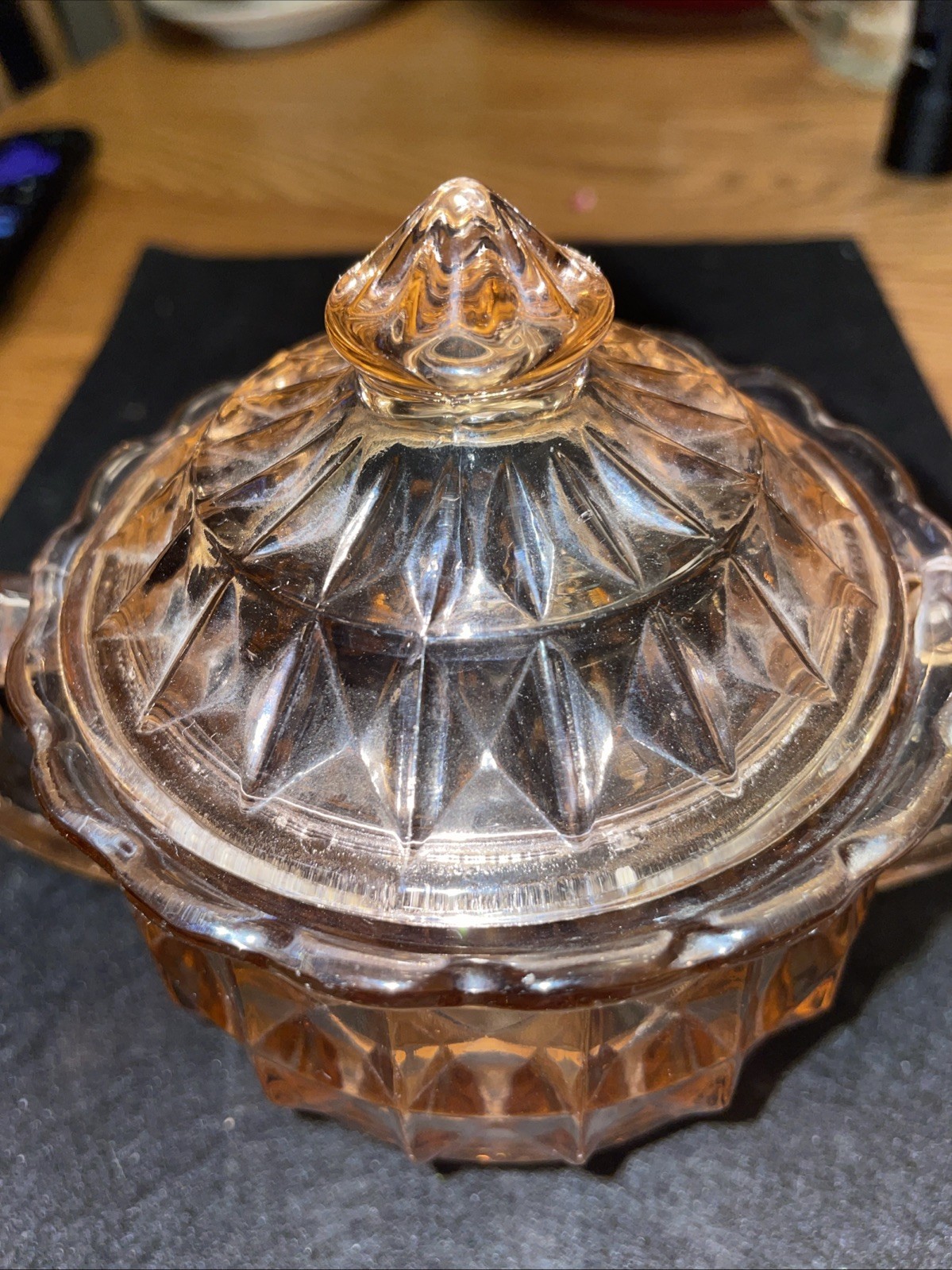 Jeanette Windsor Pink Depression Glass Sugar Bowl & Lid. Pink Diamond Pattern