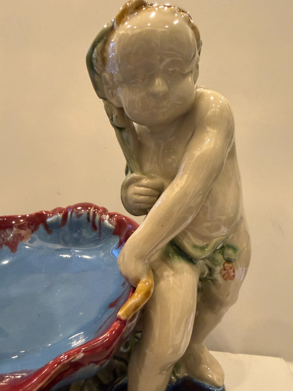 Antique English Majolica Putti Shell Bowl Centerpiece Late Victorian 10 inches