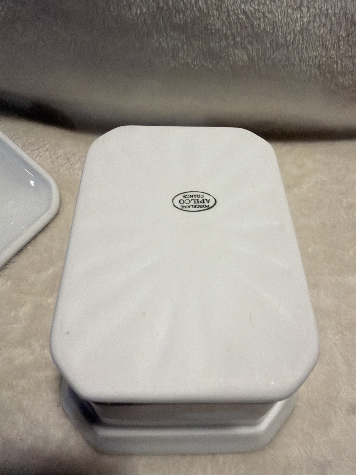 APILCO PORCELAINE FRANCE CLASSIC WHITEWARE PATE BOX RECTANGULAR CASSEROLE W/LID