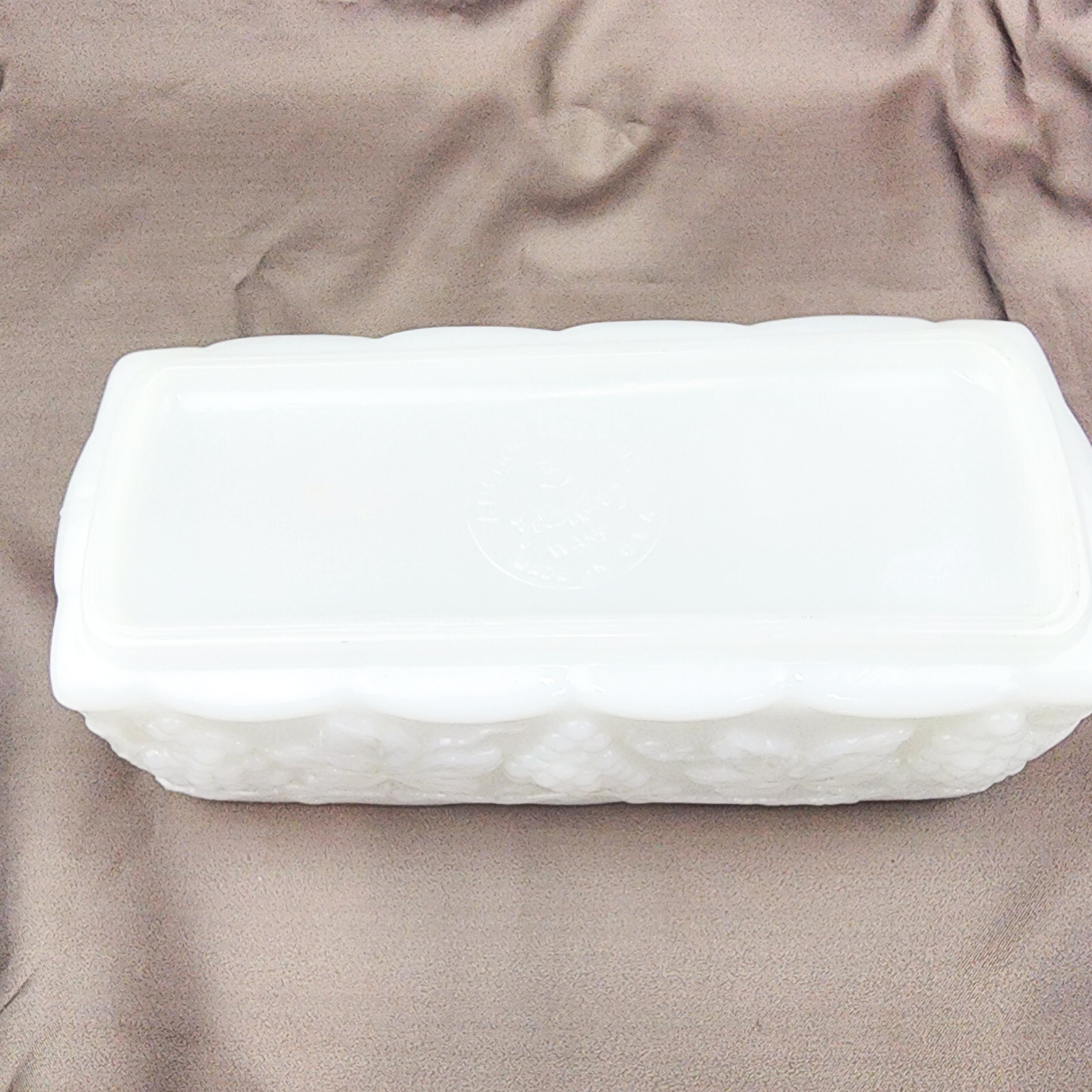 Vintage Anchor Hocking Fire King White Milk Glass Planter Bowl Grapevine b