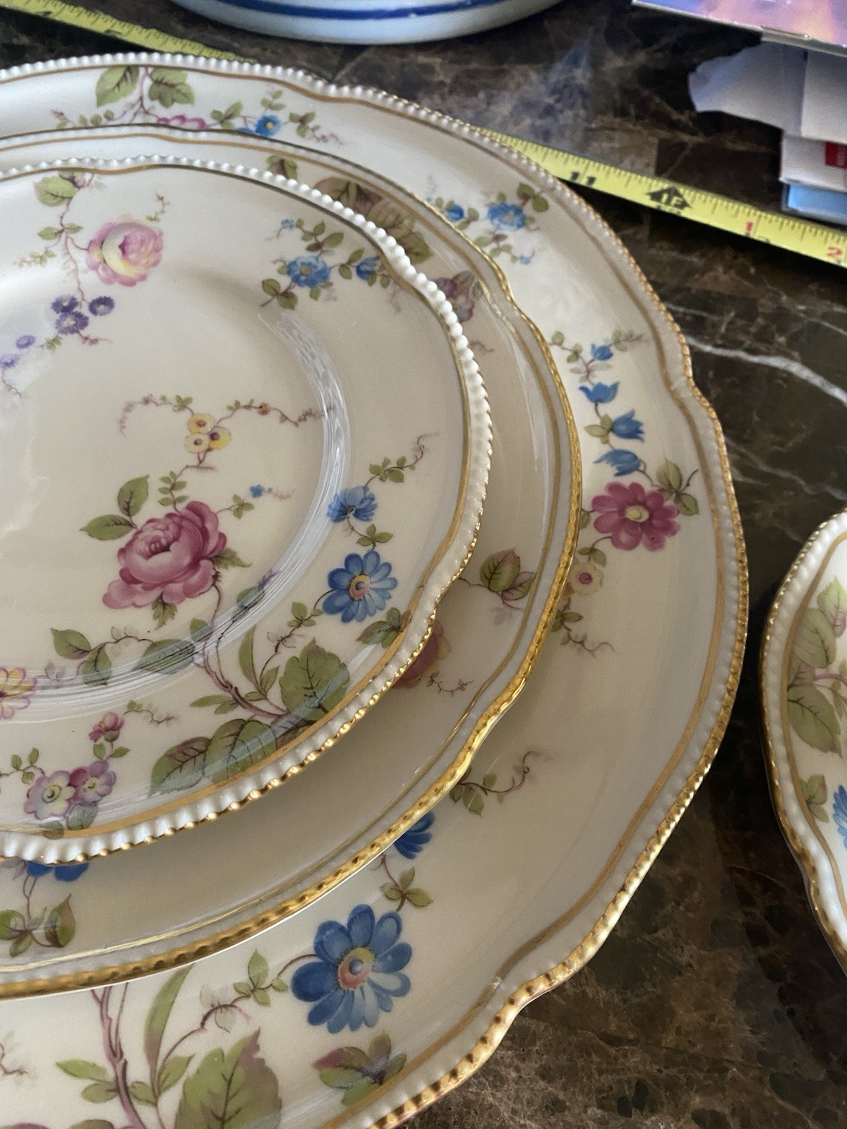 CASTLETON USA SUNNYVALE FIVE PIECE PLACE SETTING FOR TWELVE /60 PCS