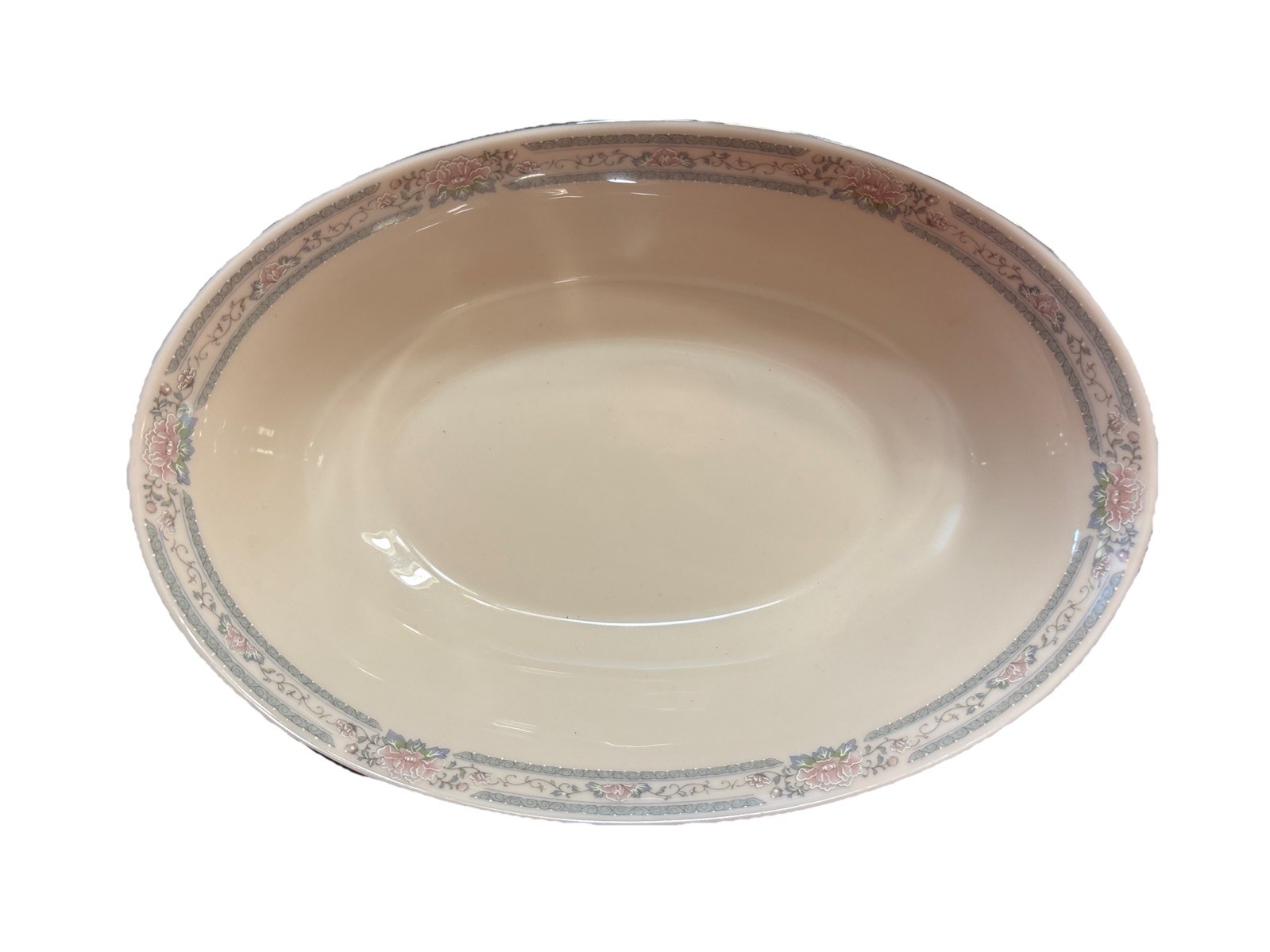 Lenox Charleston 9” x 6 1/2”Oval Serving Bowl Floral Pattern W/Platinum Trim.