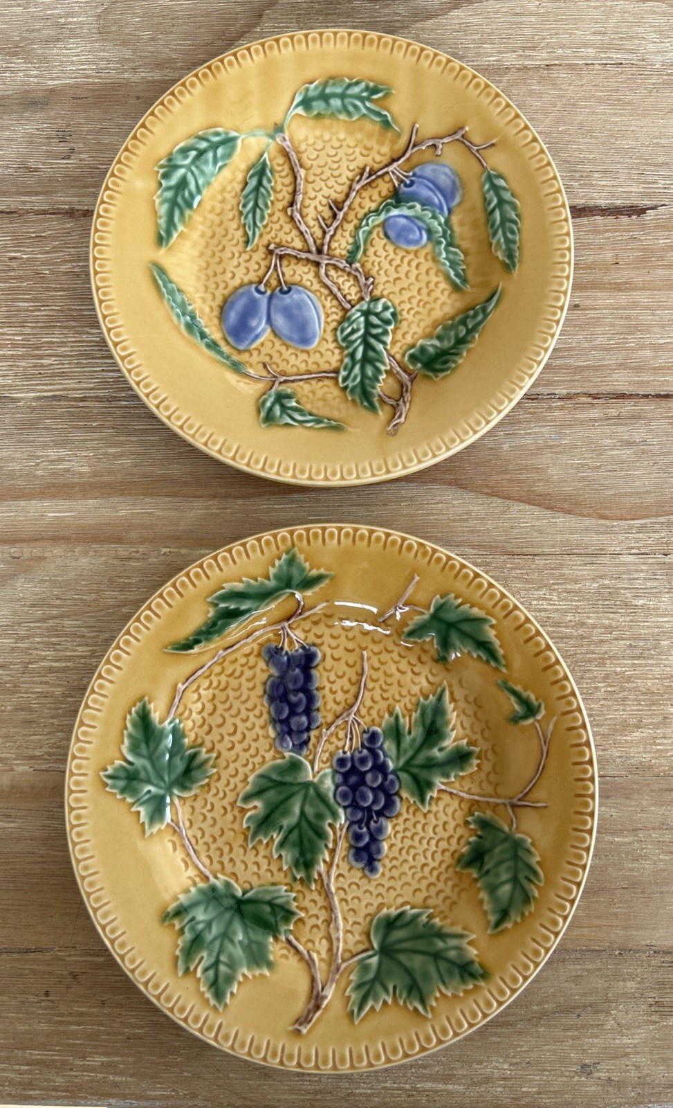 Pierre Deux French Country Side Plates 8” Grapes Plums Majolica Portugal (2)