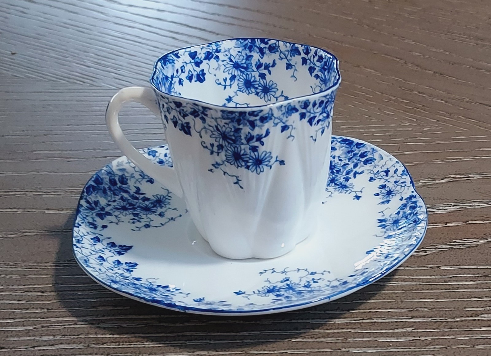 Shelley England “Dainty Blue” Fine Bone China Teacup & Saucer – Scalloped Shape