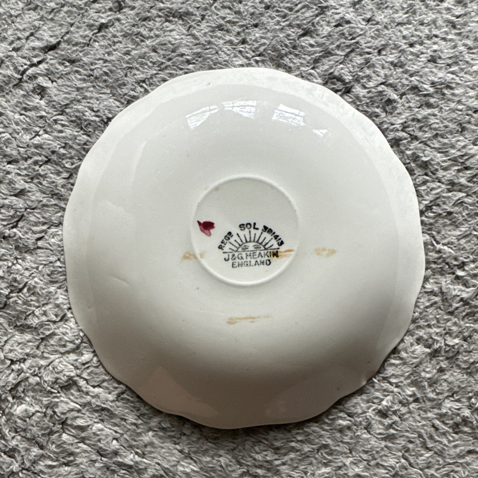 J. & G. Meakin Sol Swans Ceramic Earthenware Decorative Bowl England