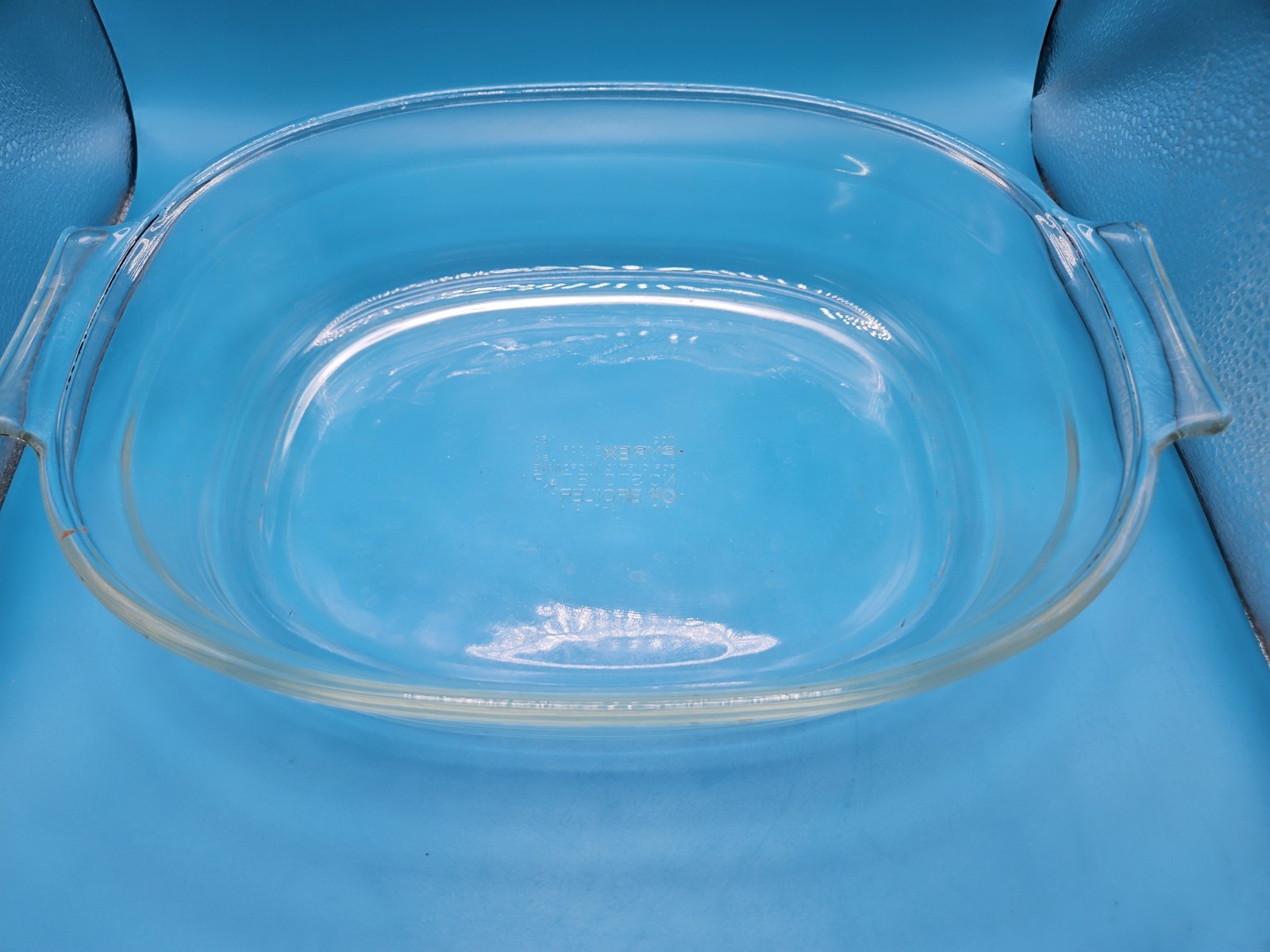 Pyrex 702 Clear Glass 2 QT. Baking Casserole Dish. No Lid