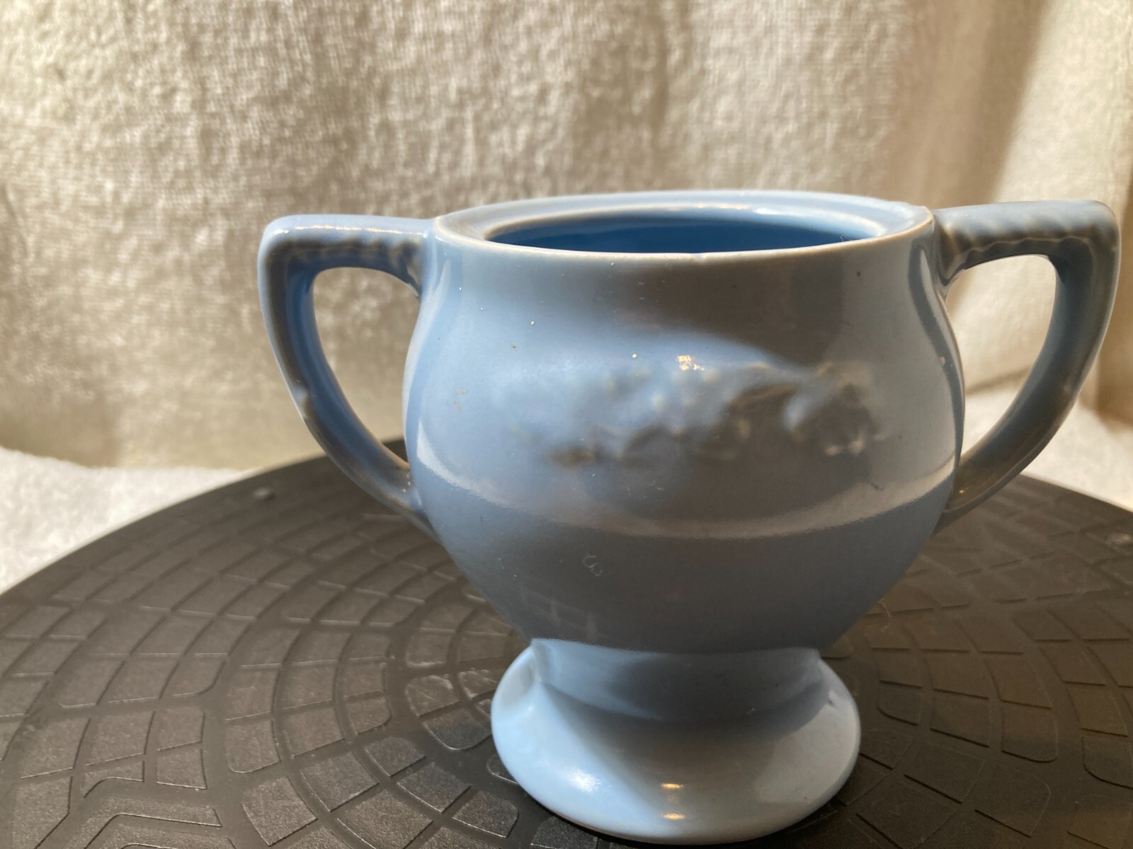 Del Coronado California Pottery Blue Hollydale Grape Sugar Bowl No Lid
