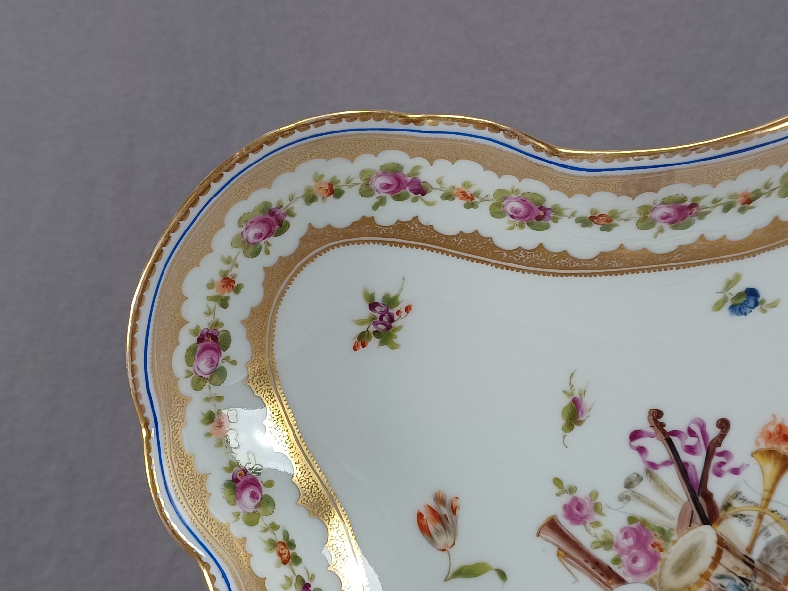 Dresden Nyon Style Musical Instruments Pink Roses & Gold 10 1/8 Inch Square Bowl