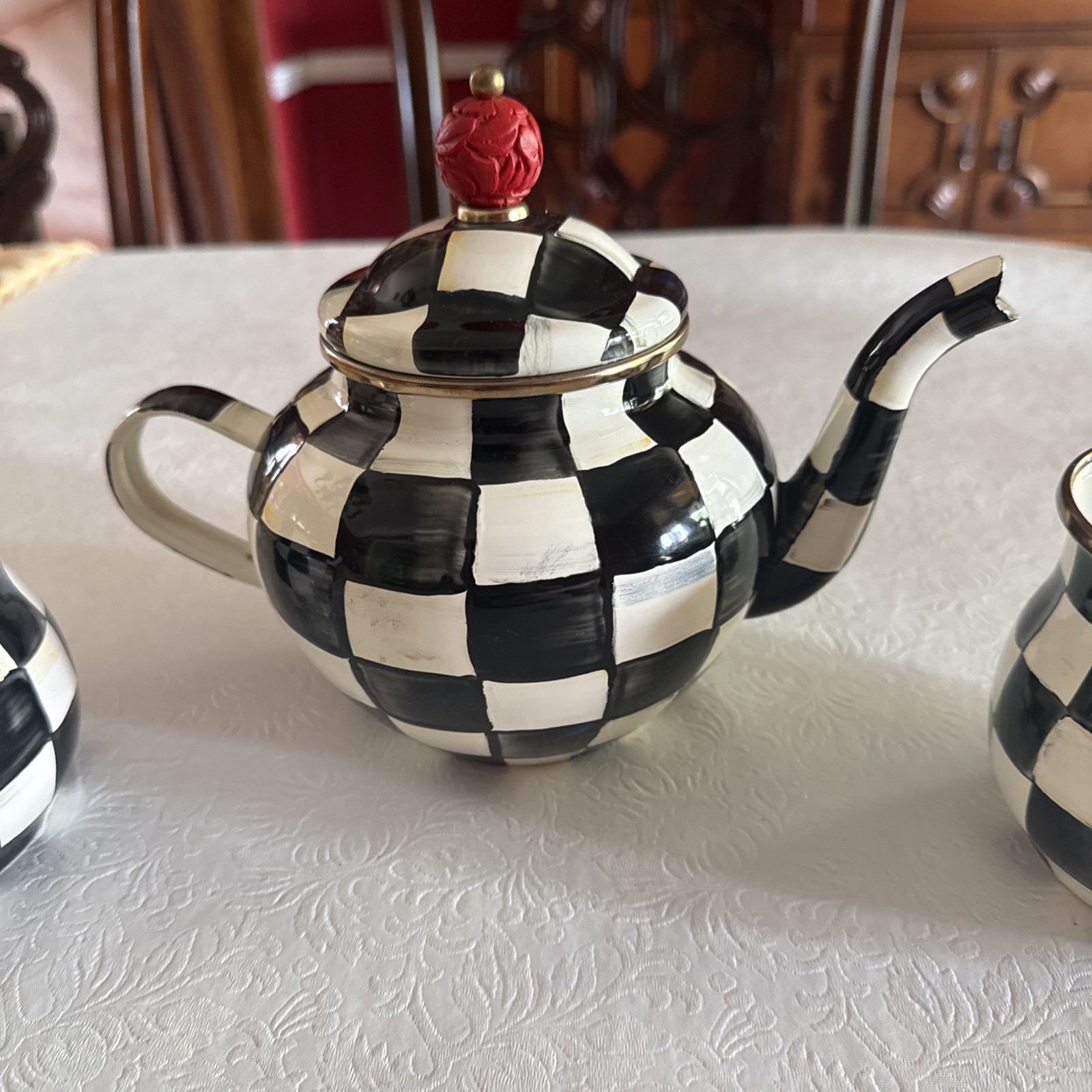 MacKenzie-Childs Courtly Check 4-Cup Teapot With Two Cups