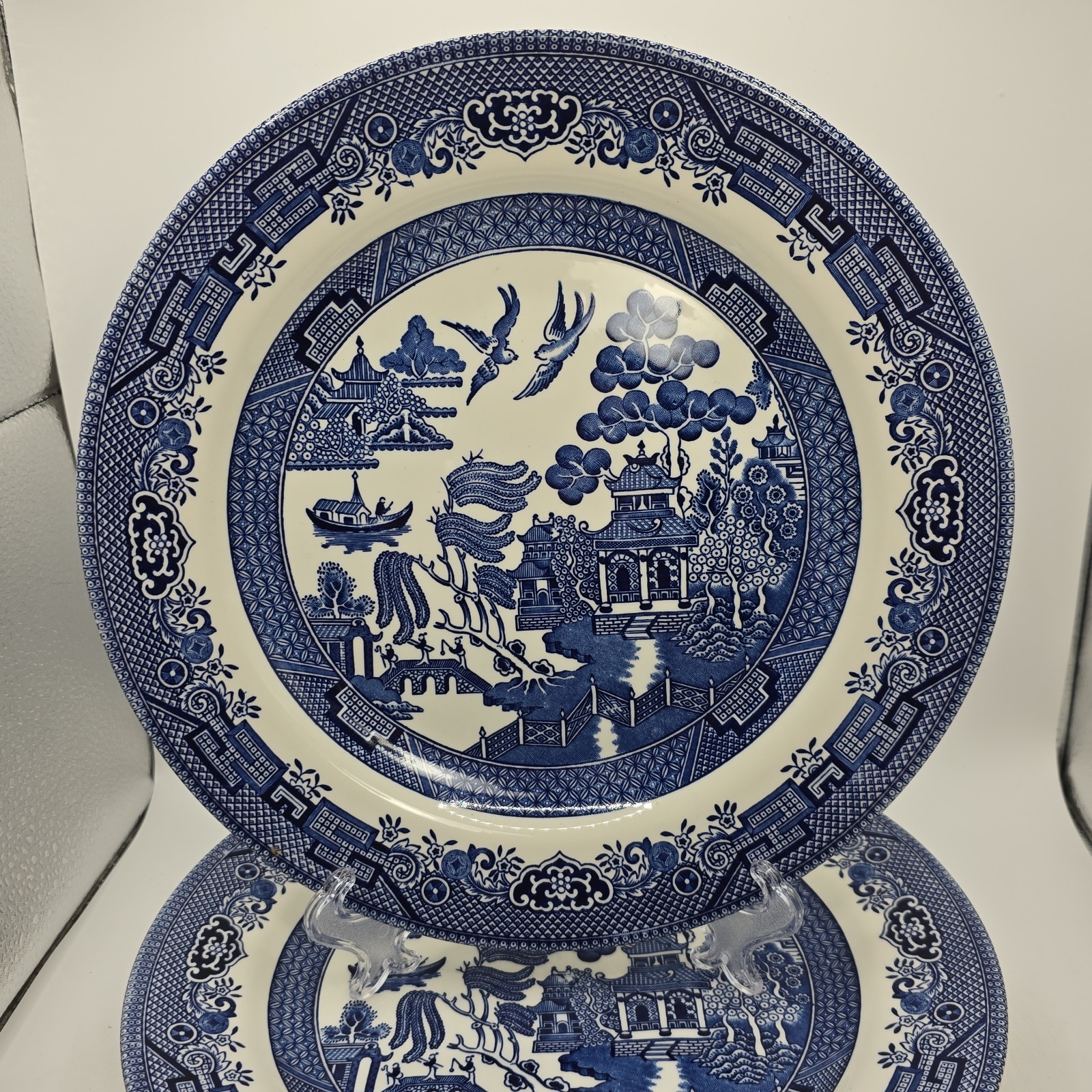 Set of 4 Churchill Blue Willow Dinner Plates 10.25 In England Chinoiserie