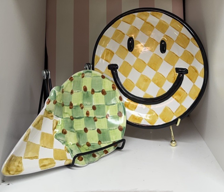 MACKENZIE CHILDS 8” Smiley Face Plate Made In Aurora – Never Released Limited